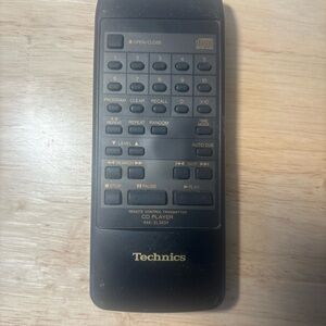 Technics RAK-SL303P CD Player Remote Control Transmitter